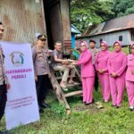 Raih Berkah Ramadhan, Polsek Polsel dan Bhayangkari Salurkan Bantuan Sembako untuk Warga Kurang Mampu