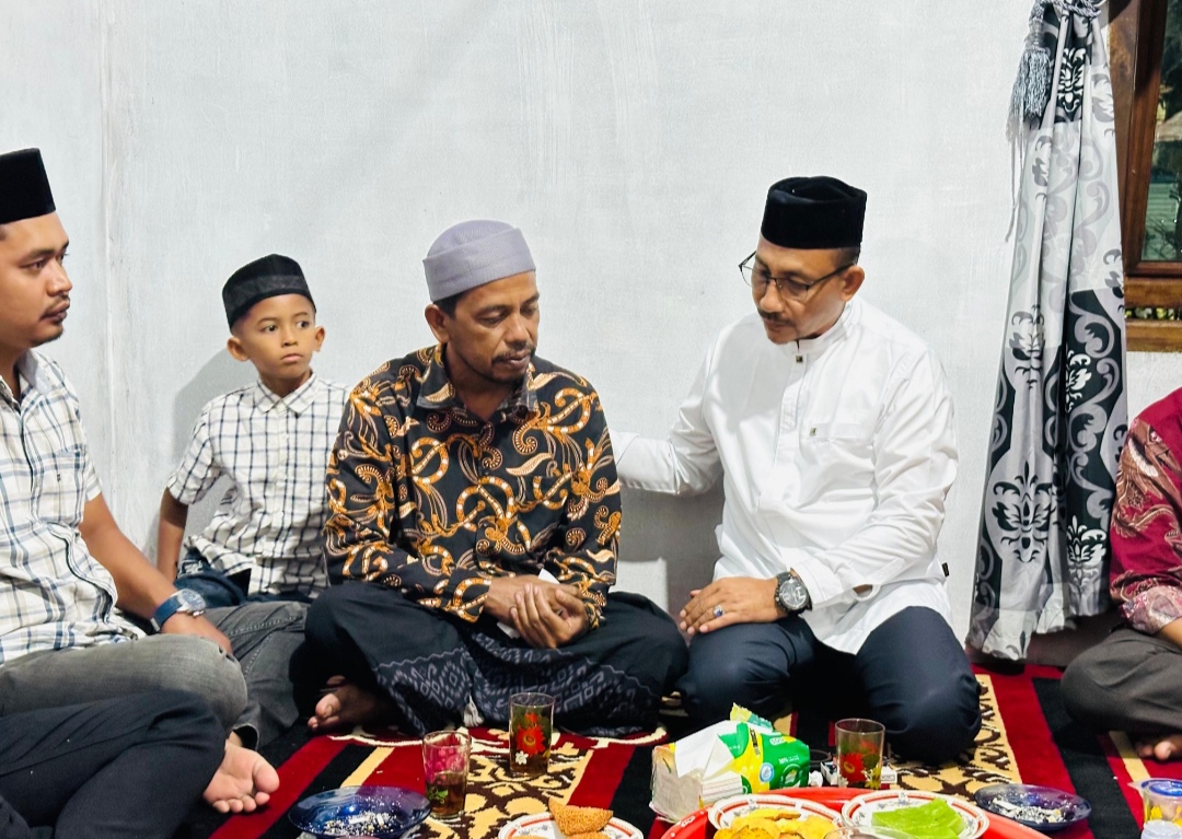 Lebaran Tanpa Ayra Kaysa, Haji Uma Bawa Doa dan Penghiburan untuk Keluarga