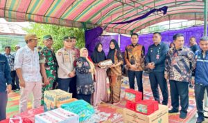 Kepedulian Nyata: Wabup Aceh Timur Kunjungi dan Bantu Warga Korban Kebakaran