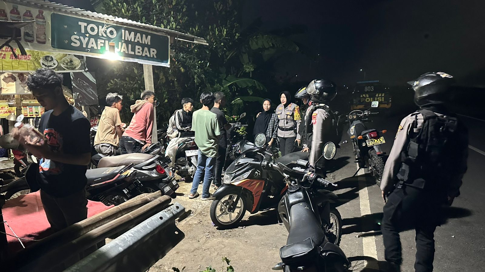 Cegah Premanisme dan Kejahatan Jalanan, Samapta Polres Maros Rutinkan Patroli Malam Hari