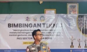 Satlantas Polres Bone Beri Materi Diklat PKS dan Imbauan Tertib Lalin di SMAN 14 Bone