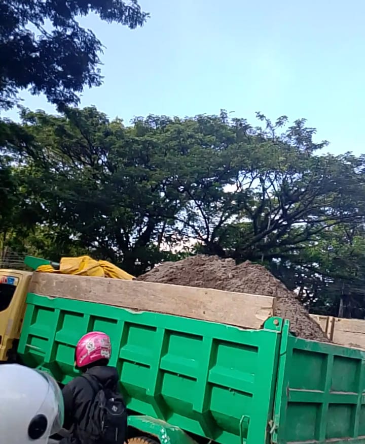 Plat Mobil Dam truk CV Sumber Anugrah Sudah Mati, Masih Saja Bebas Berkeliaran di Jalan Trans Sulawesi Maros Ada Apa?