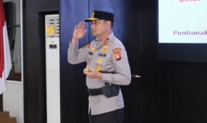 Polda Kalbar Gelar Tradisi Pencucian Pataka, Simbol Penyucian Semangat Pengabdian Jelang HUT Bhayangkara Ke-79