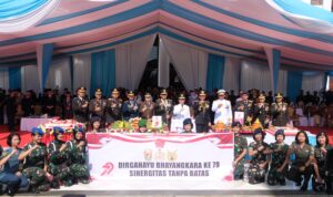 Meriah dan Khidmat, Polda Kalbar Gelar Upacara HUT Bhayangkara ke-79 di Kantor Gubernur