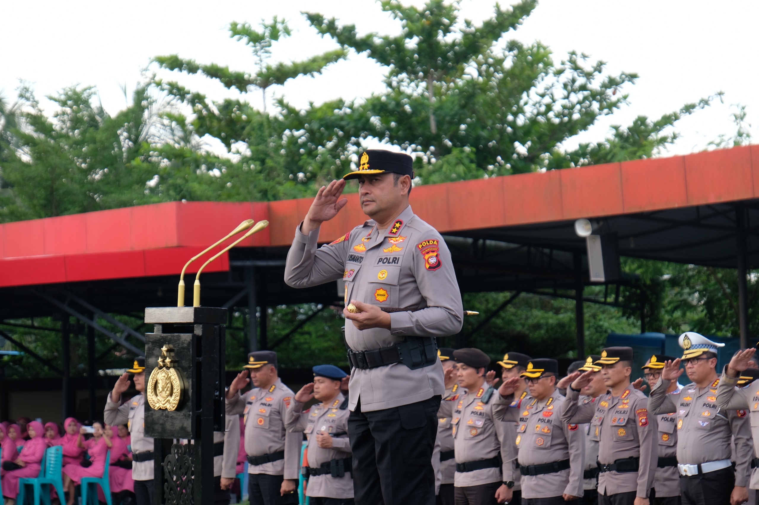 923 Personel Polda Kalbar Naik Pangkat, Kapolda : Ini Momentum Kebanggaan Keluarga