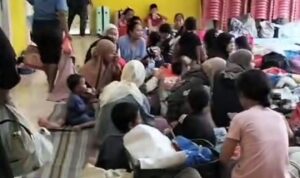Banjir Masih Genangi Desa Sukamekar, Warga Bertahan di Pengungsian