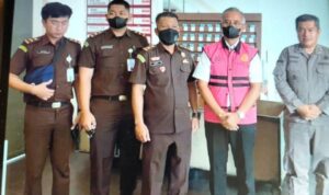 Sekda Singkawang Ditahan : Dugaan Korupsi Keringanan Retribusi Rugikan Negara Rp3,1 Miliar