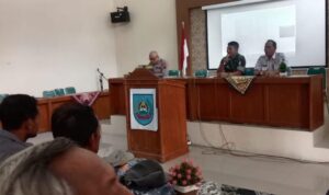 PEMBINAAN LINMAS PAGERBARANG OLEH KORAMIL 18 / PAGERBARANG