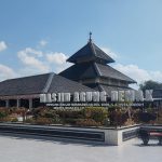 MASJID AGUNG DEMAK SIMBOL ISLAM, BUDAYA, DAN KEKUASAAN POLITIK JAWA