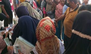 701 Warga Sukadaya Terima Bantuan Beras, Kades Sukadaya dan PSM Desa Pastikan Tepat Sasaran