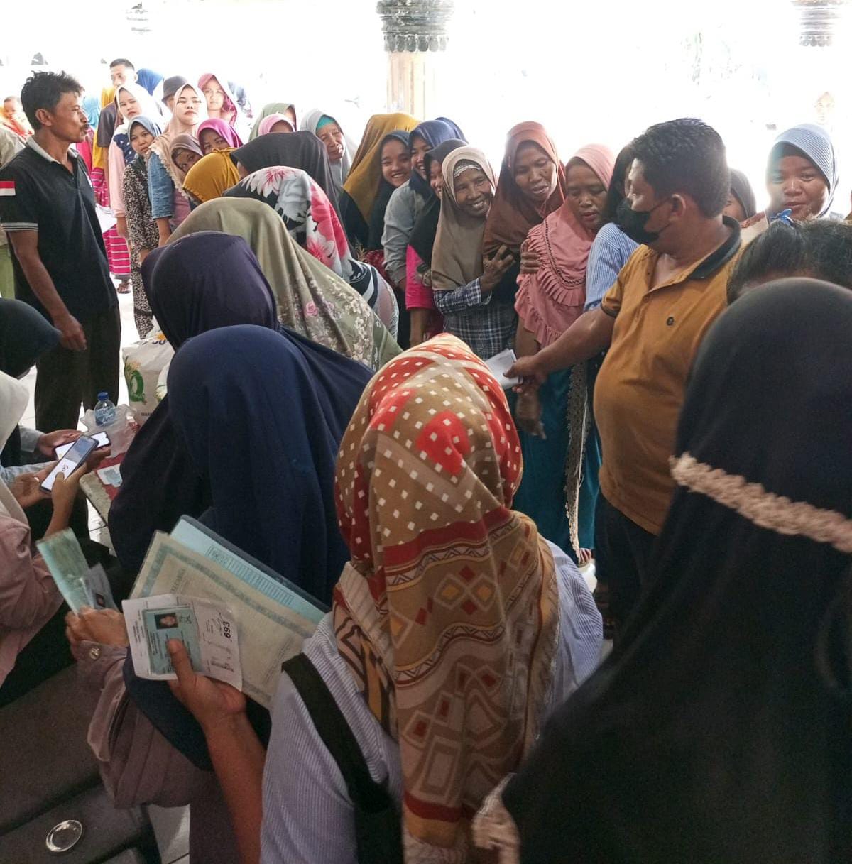 701 Warga Sukadaya Terima Bantuan Beras, Kades Sukadaya dan PSM Desa Pastikan Tepat Sasaran