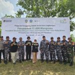Peduli Keberlangsungan Ekosistem Laut, Lanal Bintan Turut Serta Penanaman 15.000 Bibit Mangrove