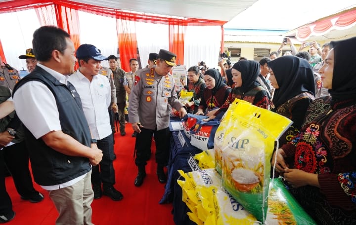 Kapolri Tinjau GPM di Kalbar, 310,25 ton beras SPHP telah Polri distribusikan