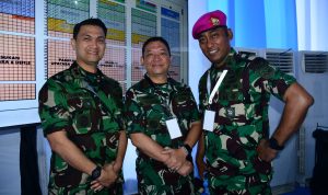 Komandan Beserta Prajurit Lanal Bandung Ikuti Pengarahan Serta Upacara Gelar Pasukan Operasional dan Kehormatan Militer di Pusdikpassus Batujajar