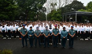 Komandan Lanal Bandung Berikan Pengarahan dan Penandatanganan Pakta Integritas Panitia Daerah Penerimaan Caba, Cabawan dan Tamtama PK TNI AL Gelombang II Tahun 2025