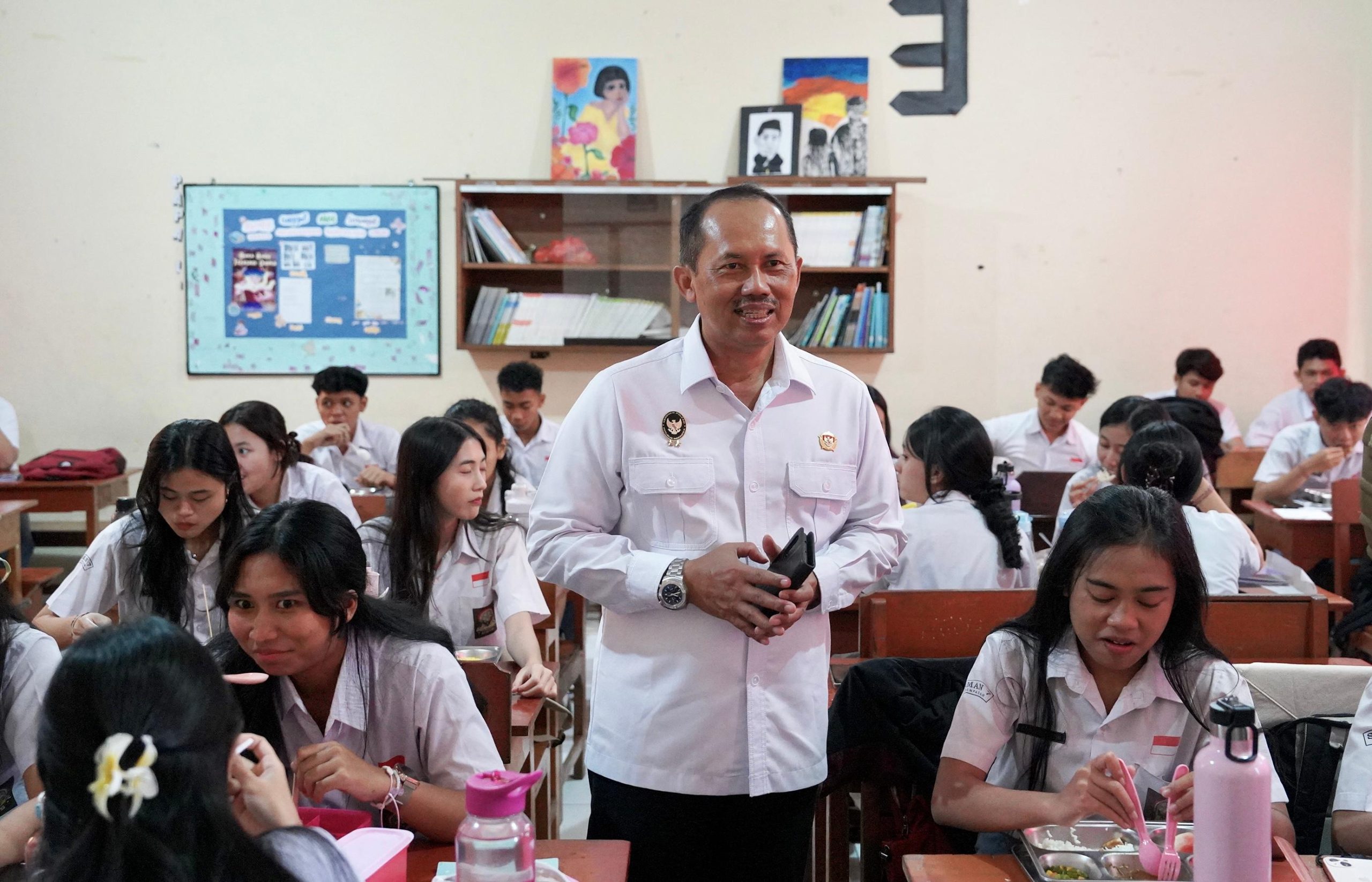Kemenko Polkam Pastikan Implementasi Program Presiden di Sektor Pendidikan dan Kesehatan