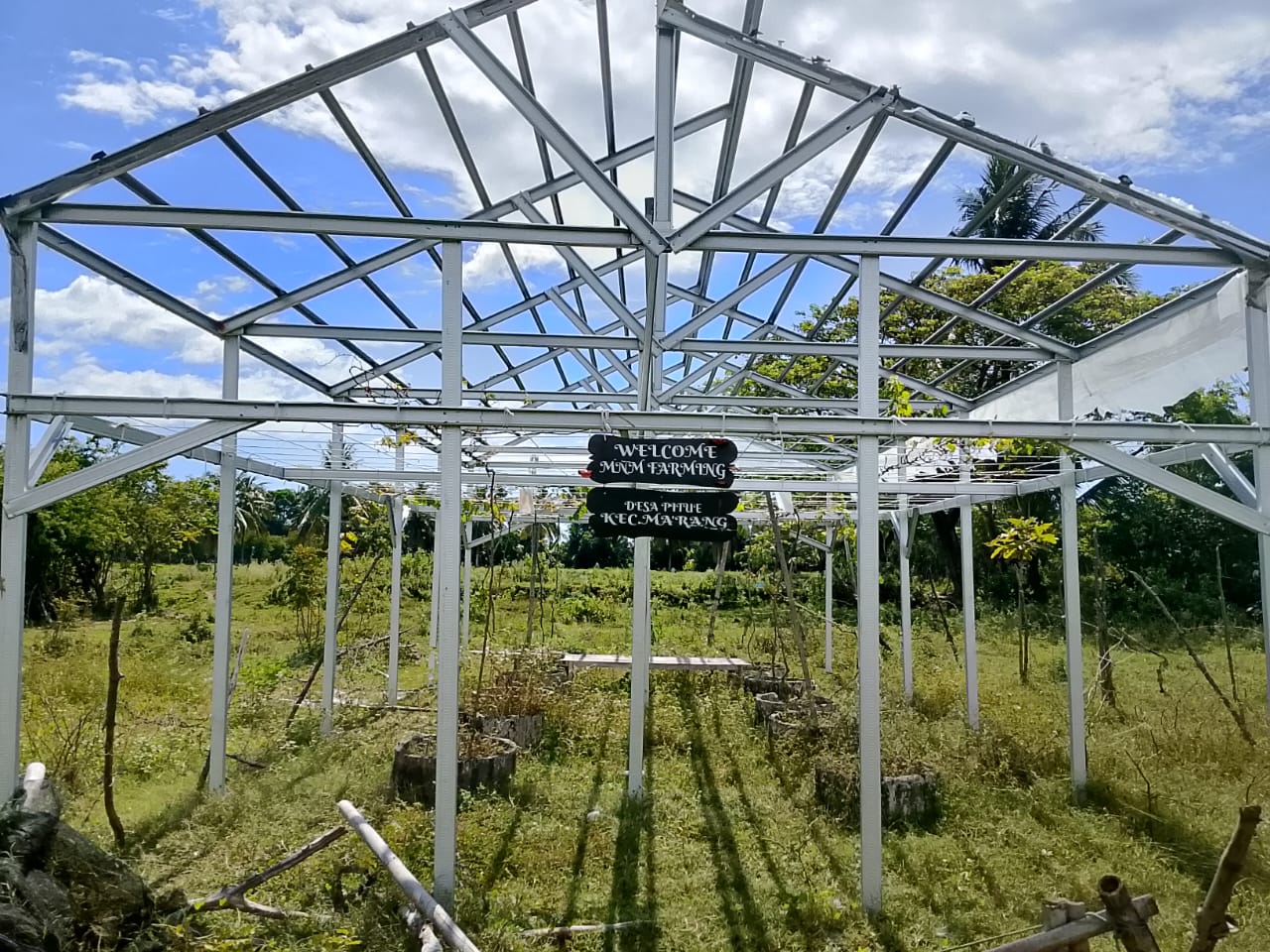 Bangunan Terbuat dari Kanal C di Desa Pitue Ma’rang Pangkep Terbengkala