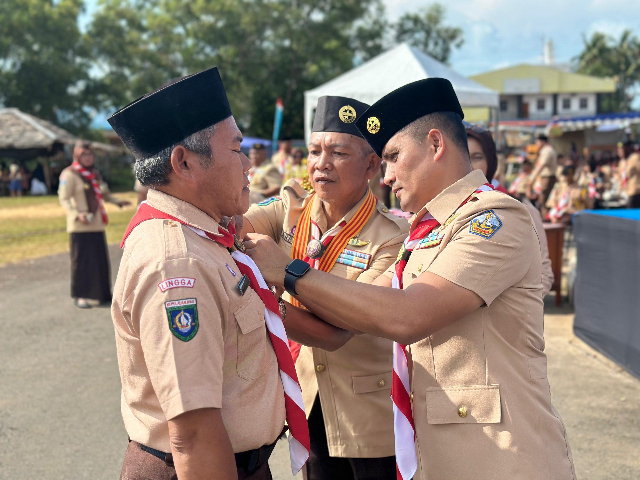 Danlanal Dabo Singkep Pimpin Upacara Hari Pramuka Ke-64 di Lapangan Implasemen Dabo