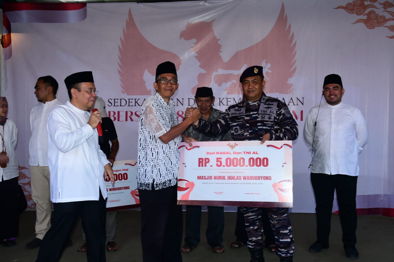 TNI AL Bersama Hidir Foundantio, Kementrerian dan Lembaga Negara Gelar Sedekah Kemerdekaan, 8000 Anak Yatim Priangan Jawa Barat