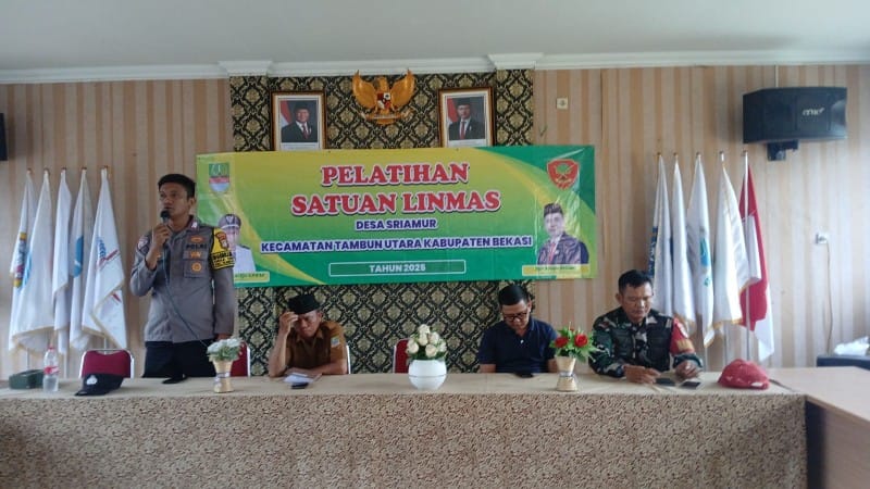 Linmas Desa Sriamur Ikuti Pembinaan dan Pelatihan Keamanan