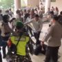 Demo di DPRD Kalbar Ricuh, Mahasiswa Alami Luka-Luka Usai Bentrok dengan Aparat