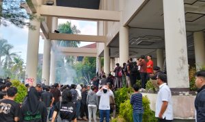 Aksi Damai Jadi Ricuh 15 Pendemo di Gulung Polresta Pontianak