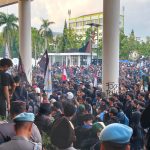 Demo Jilid III Mahasiswa Kalbar Ricuh, Diduga Disusupi Anak di Bawah Umur