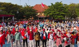Tambun Utara Gelar Puncak Rangkaian Acara Sambut HUT RI ke-80 Dan Hati Jadi Kabupaten Bekasi Ke-75, Halaman Kantor Kecamatan Dipadati Ribuan Warga