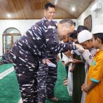Jelang HUT Ke-80 TNI Angkatan Laut, Dankodaeral IX Ambon Gelar Doa Bersama dan Berbagi Untuk Anak Yatim Piatu