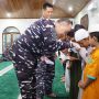 Jelang HUT Ke-80 TNI Angkatan Laut, Dankodaeral IX Ambon Gelar Doa Bersama dan Berbagi Untuk Anak Yatim Piatu