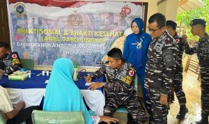 Jelang HUT Ke-80 TNI AL, Lanal Dabo Singkep Laksanakan Bakti Sosial dan Bakti Kesehatan