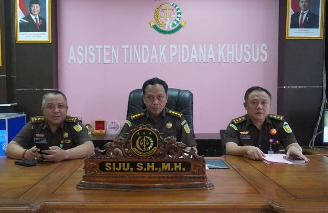 Kejati Kalbar Tahan Dua Tersangka Korupsi Dana Hibah GKE Sintang Senilai Rp3,7 Miliar