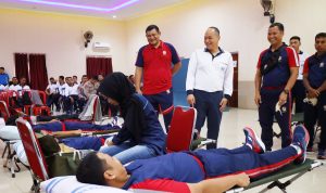 Jelang Hari Jadi Ke-80 TNI AL, Kodaeral IX Ambon Gelar Olahraga Bersama dan Donor Darah