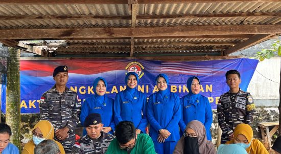 Lanal Bintan Gelar Bakti Kesehatan dan Bakti Sosial Jelang HUT TNI AL Ke-80 Tahun 2025