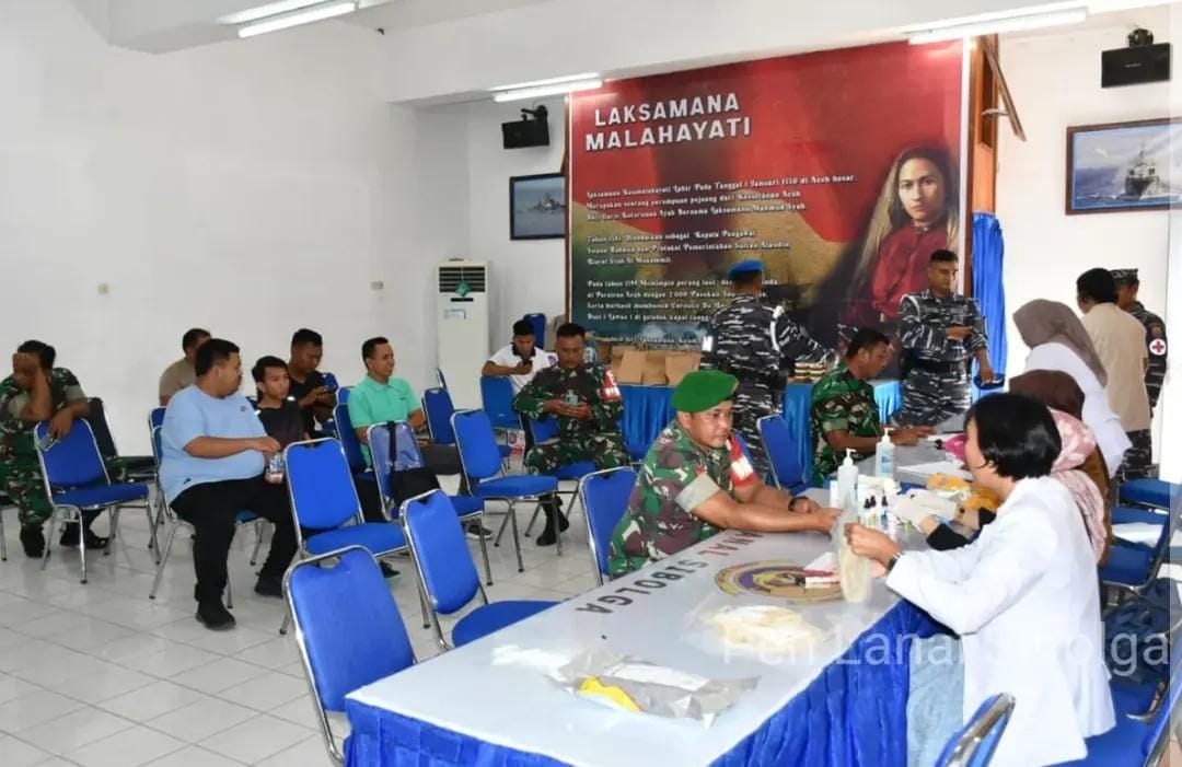Lanal Sibolga Gelar Bakti Sosial, Bakti Kesehatan, dan Olahraga Bersama Dalam Rangka HUT Ke-80 TNI AL Tahun 2025