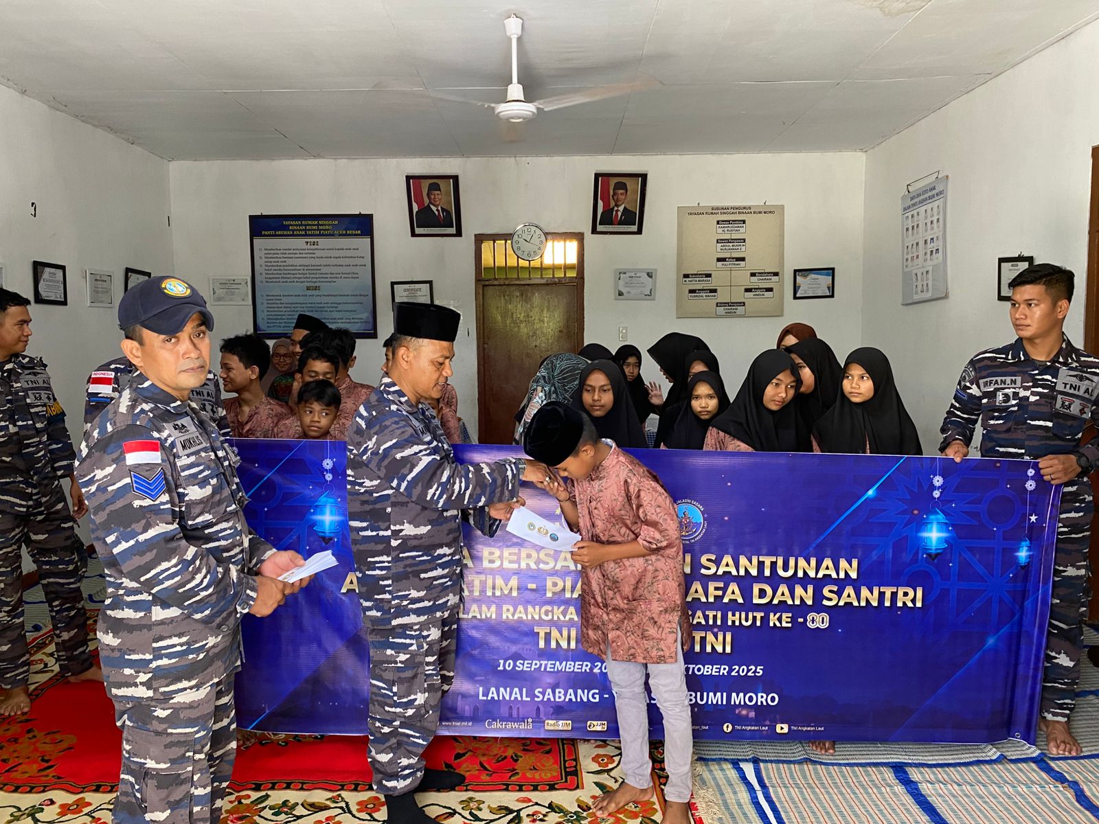 Komandan Beserta Prajurit Lanal Sabang Ikuti Upacara HUT Ke-80 TNI Angkatan Laut