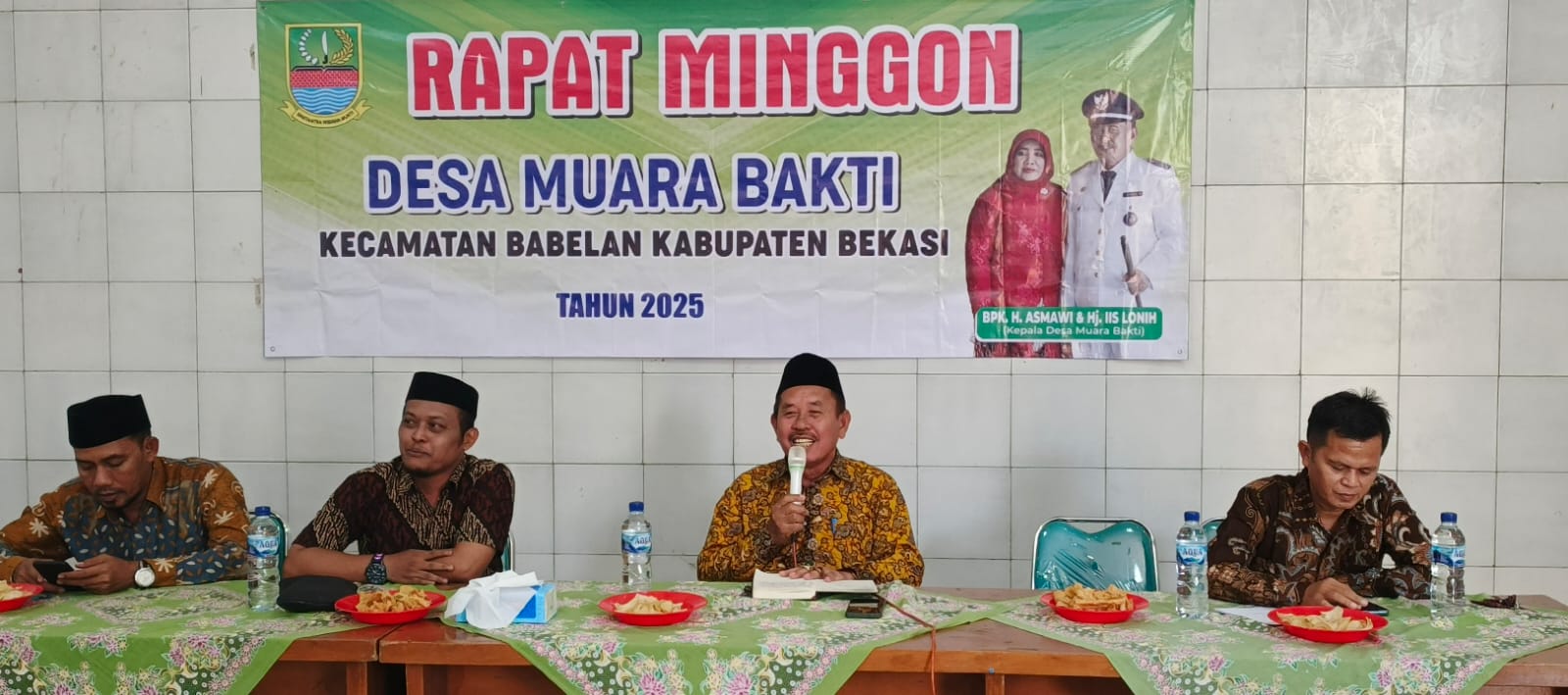 Pemdes Muara Bakti Mantapkan Persiapan Peringatan Maulid Nabi Muhammad SAW Pada Rapat Minggon