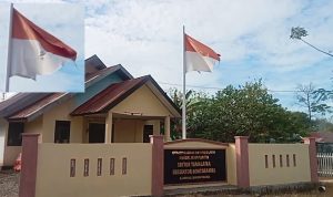 Miris!!!Bendera Merah Putih Kusam dan Robek Berkibar di Halaman Sektor Tamalatea Subsektor Bontoramba Jeneponto