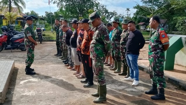 TNI dan Masyarakat Gelar Karya Bakti Bersama Sambut HUT ke-80 di Kubu Raya