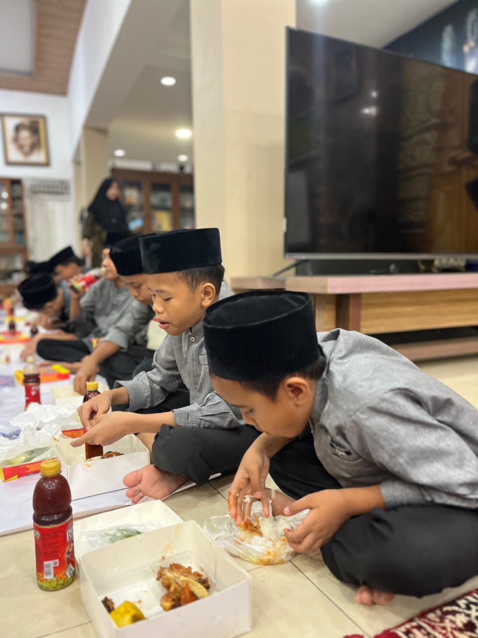 Kehangatan Dan Kebersamaan: BRI BO Ampera Bagikan Santunan Untuk Anak Yatim