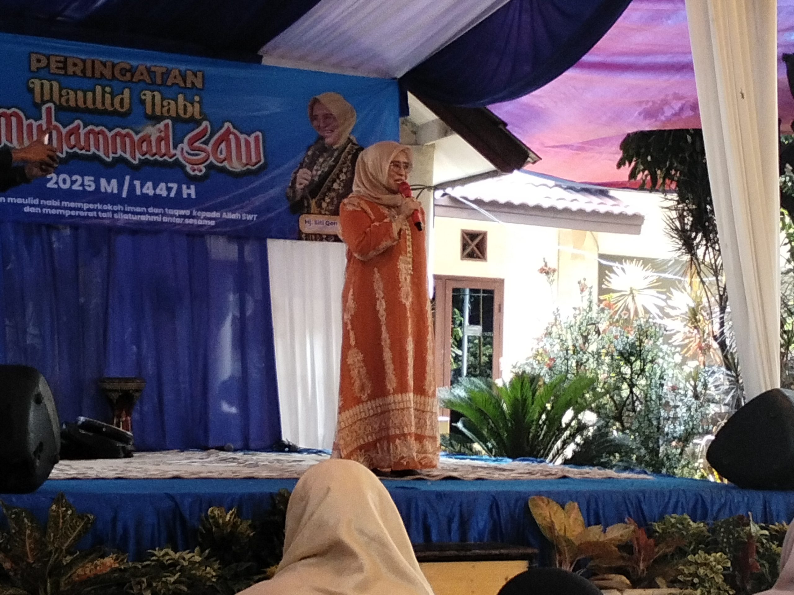 Ratusan Warga Padati Kediaman Hj. Siti Qomariyah dalam Peringatan Maulid Nabi Muhammad SAW 1447 H