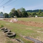 Pemeliharaan Lapangan Sepak Bola Tanralili di Duga Menggunakan Material dari Tambang Ilegal