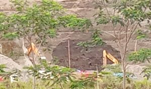 Masifnya Aktivitas Tambang Galian C Menggunakan Alat Berat Excavator di Sempu Ngancar Kediri Disorot