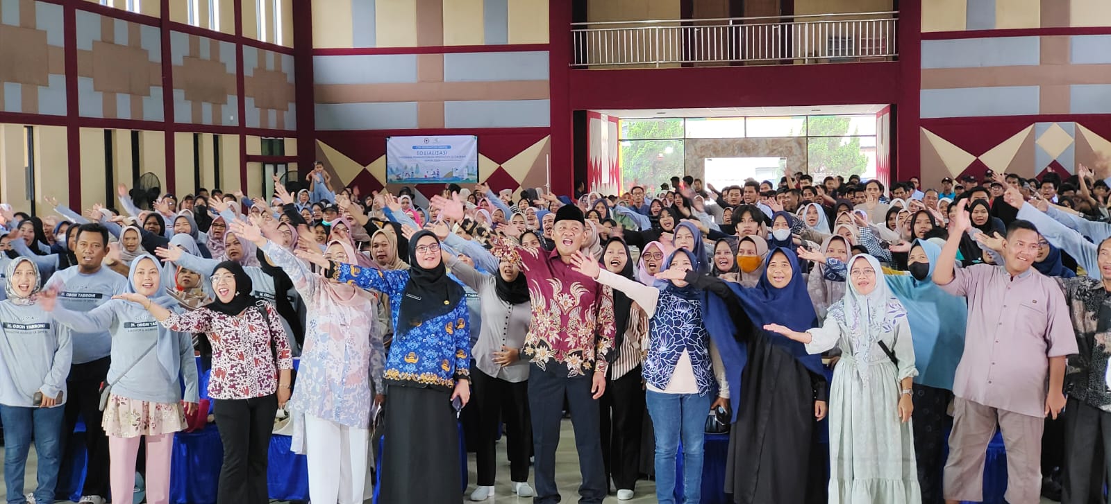 H. Obon Tabroni Dorong Masyarakat Terapkan Pola Hidup Sehat Lewat Sosialisasi Program Pembangunan Kesehatan di Bekasi