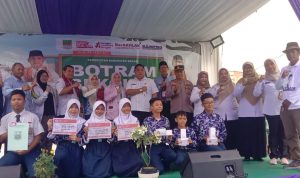 Botram Sekolah Hadir di SMPN 1 Babelan, Dorong Layanan Publik dan Kreatifitas Siswa Botram Sekolah Hadir di SMPN 1 Babelan, Dorong Layanan Publik dan Kreatifitas Siswa