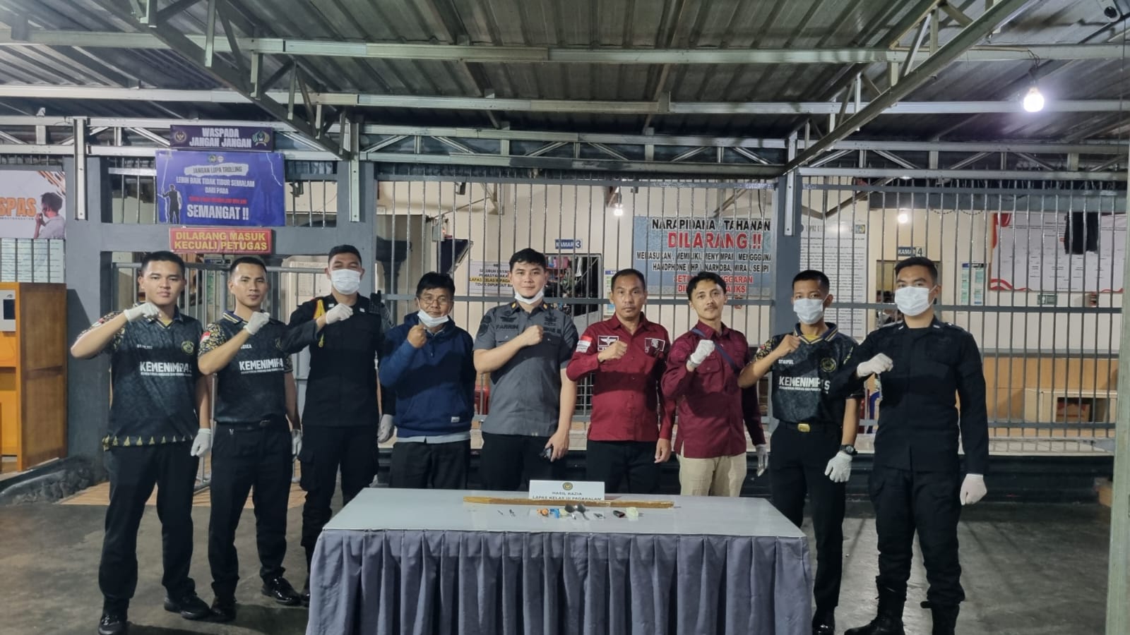 TINDAK LANJUTI ARAHAN MENTERI, LAPAS PAGAR ALAM LAKSANAKAN RAZIA SERENTAK SE-INDONESIA TINDAK LANJUTI ARAHAN MENTERI, LAPAS PAGAR ALAM LAKSANAKAN RAZIA SERENTAK SE-INDONESIA