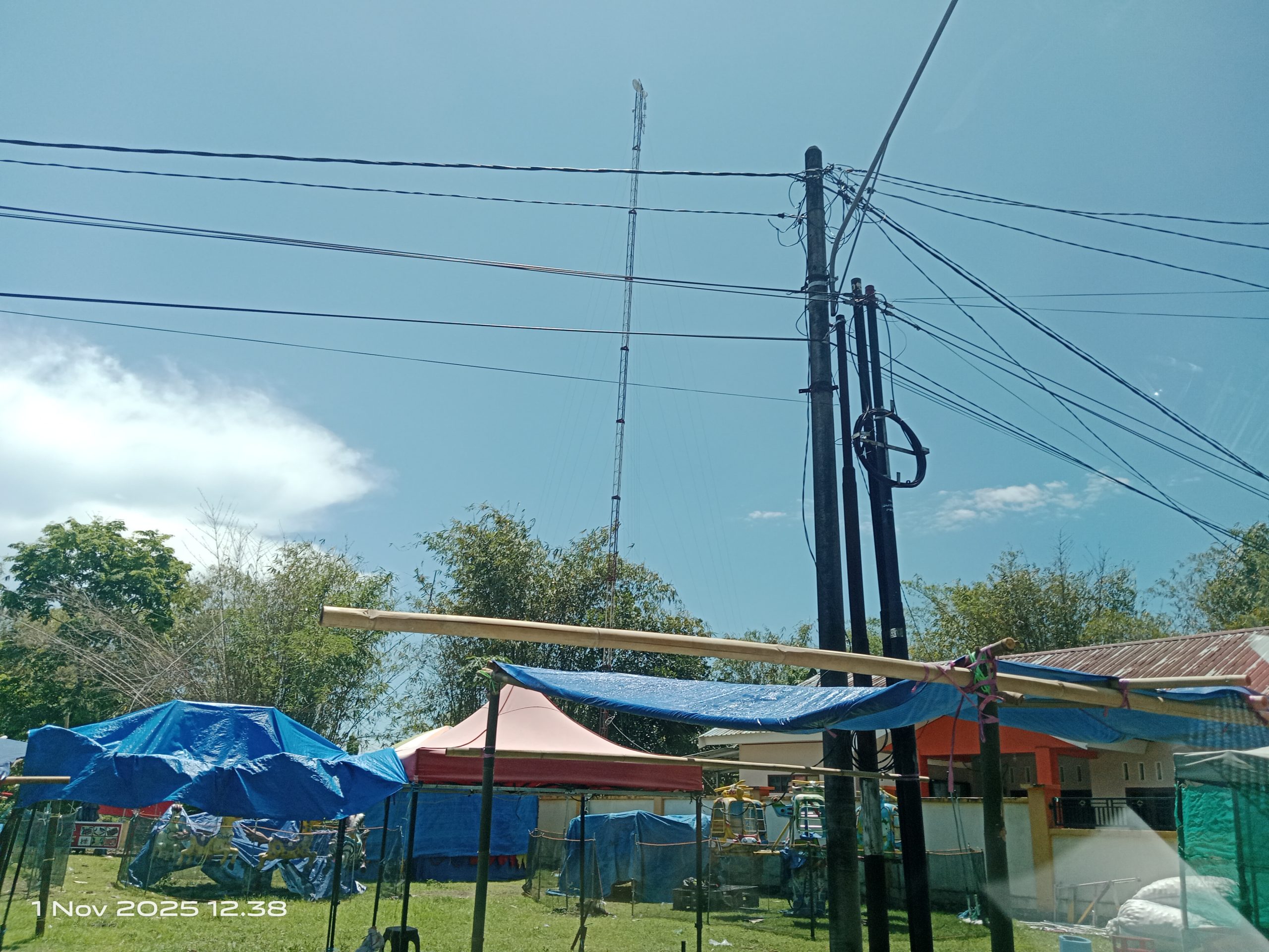 Gawat!!! Pemilik Pasar Malam di Desa Bontomatene Marusu di Duga Kerjasama Oknum Pegawai PLN Lakukan Los Strom Secara Ilegal Gawat!!! Pemilik Pasar Malam di Desa Bontomatene Marusu di Duga Kerjasama Oknum Pegawai PLN Lakukan Los Strom Secara Ilegal